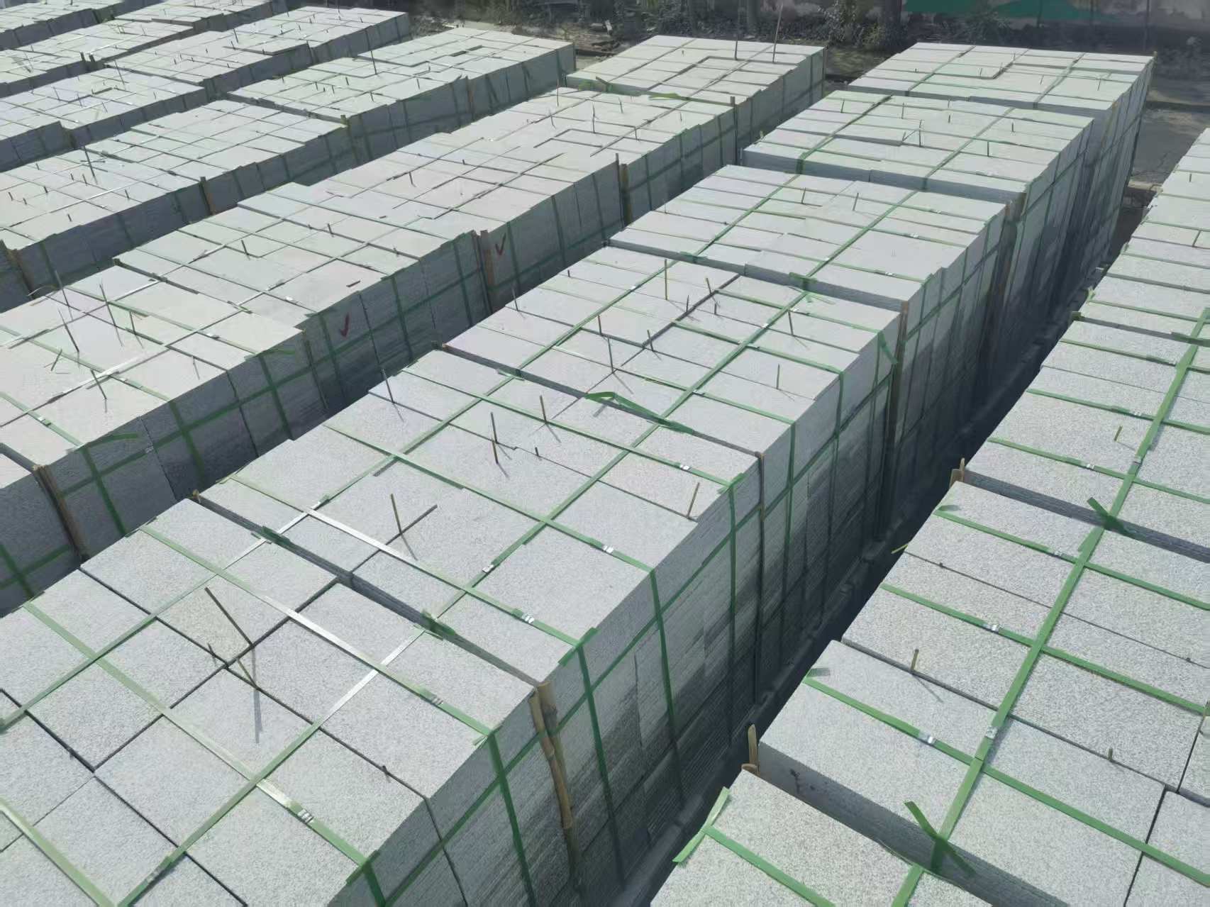 三沙 芝麻白1.8公分火烧300*600地铺，清仓大甩卖