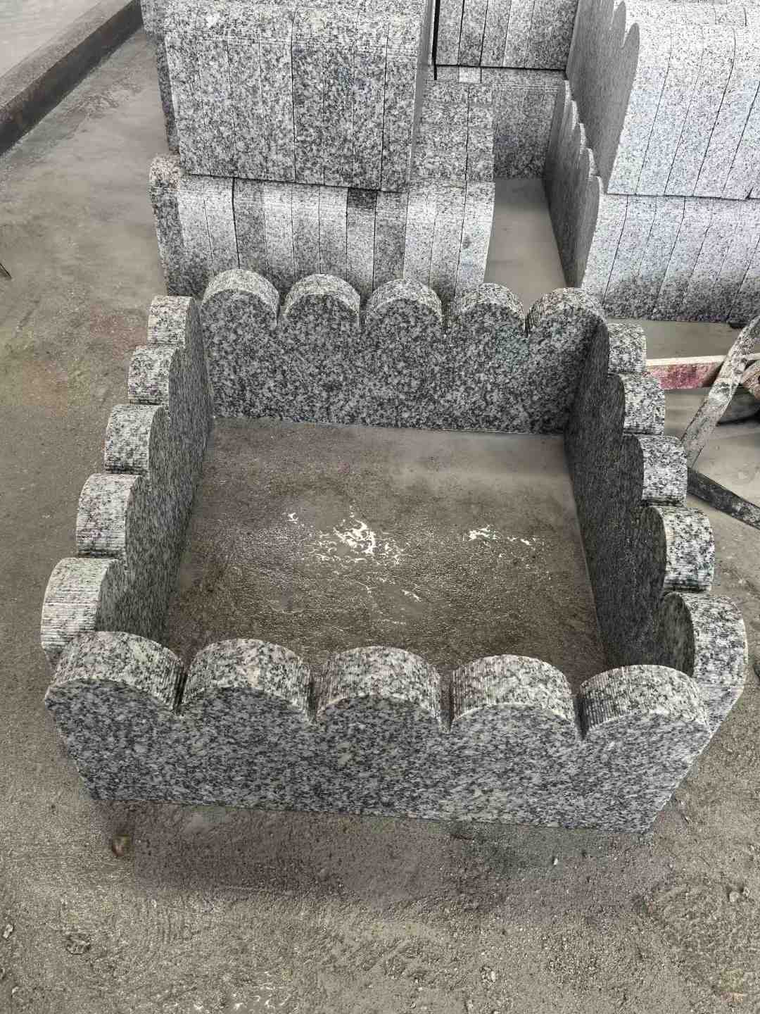 三沙 花边石、花坛围栏石、花池界石、菜园栅栏石、镶边石、波浪状界石介绍