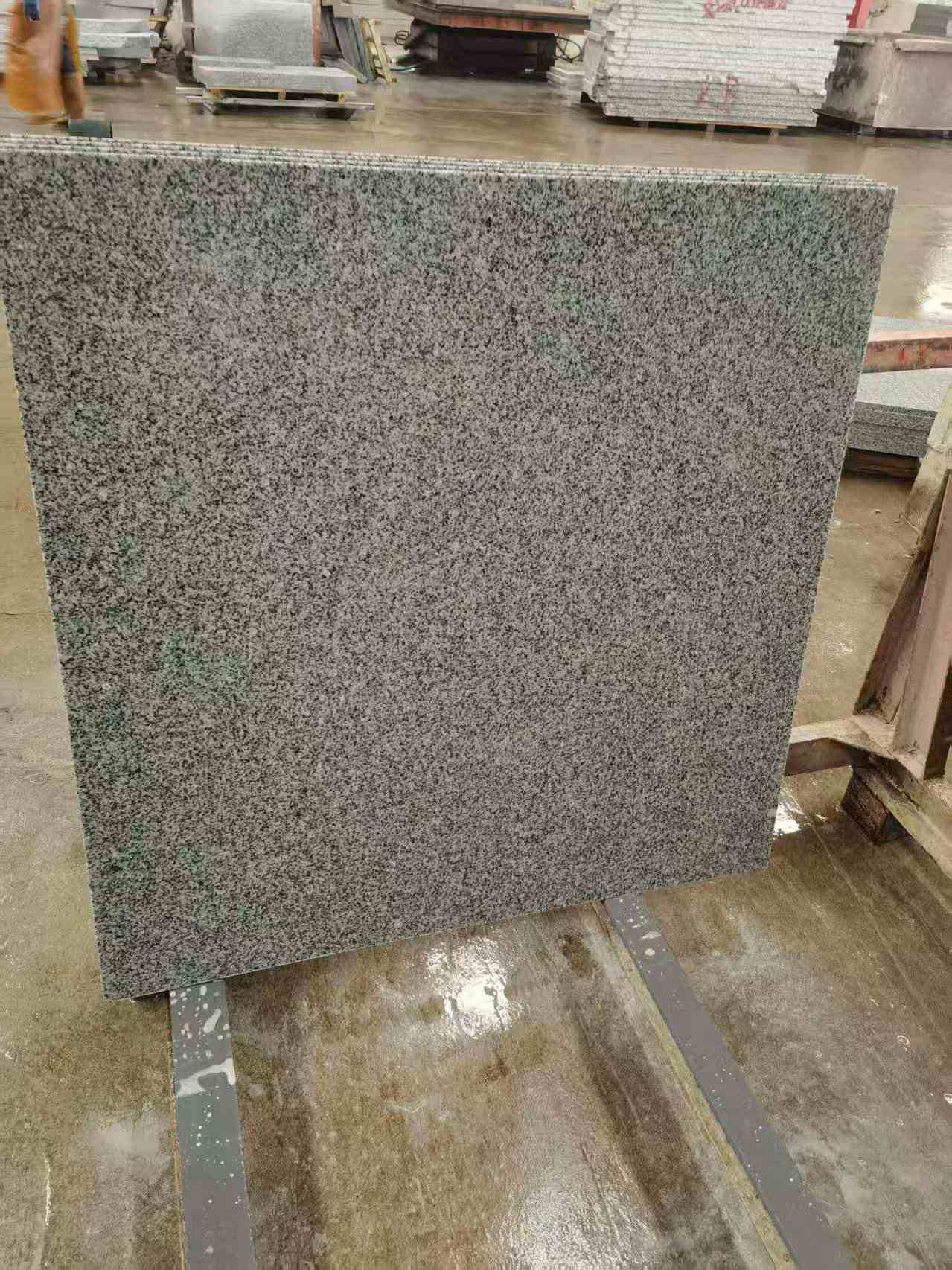 三沙 芝麻白光面900*900，高地铁标准