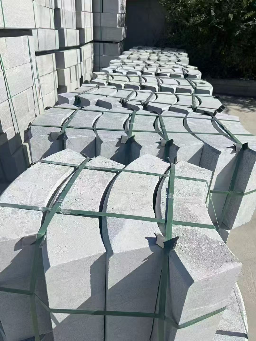 三沙 芝麻灰弧形路沿石