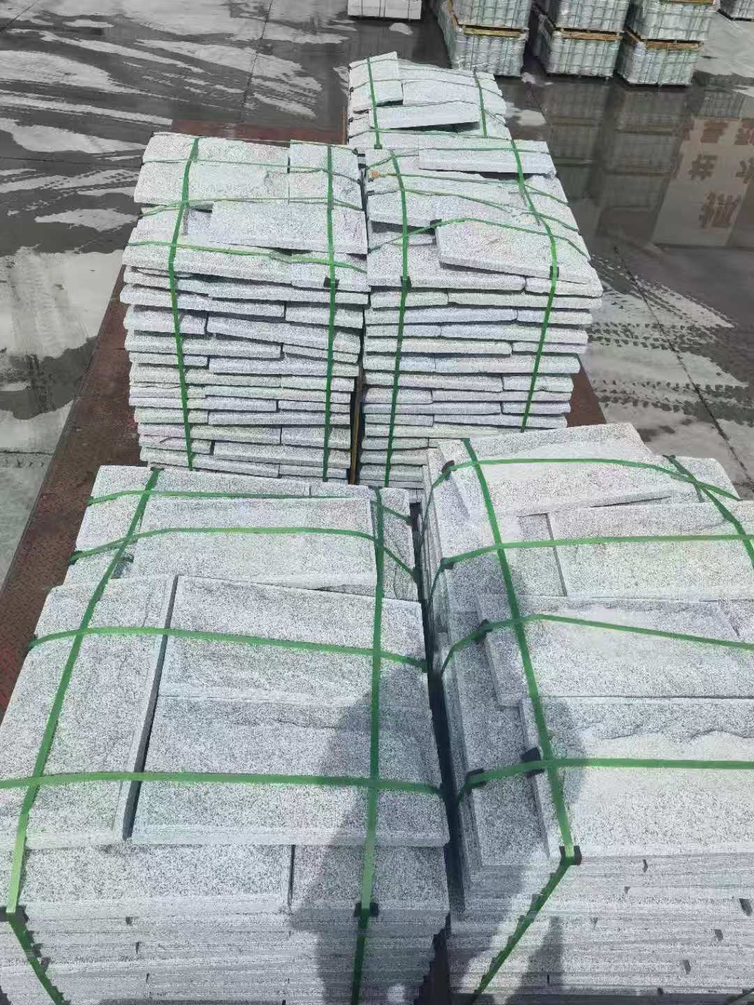 三沙 芝麻白蘑菇石装车出货