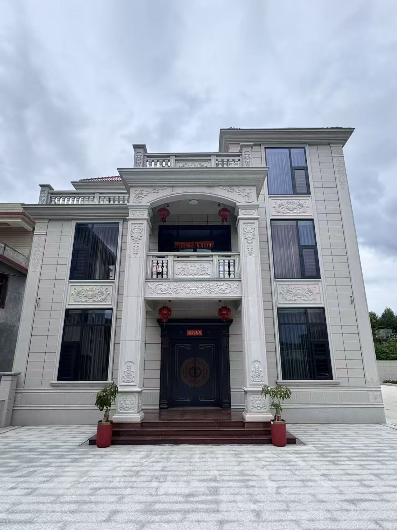 三沙 芝麻白石材别墅干挂案例展示